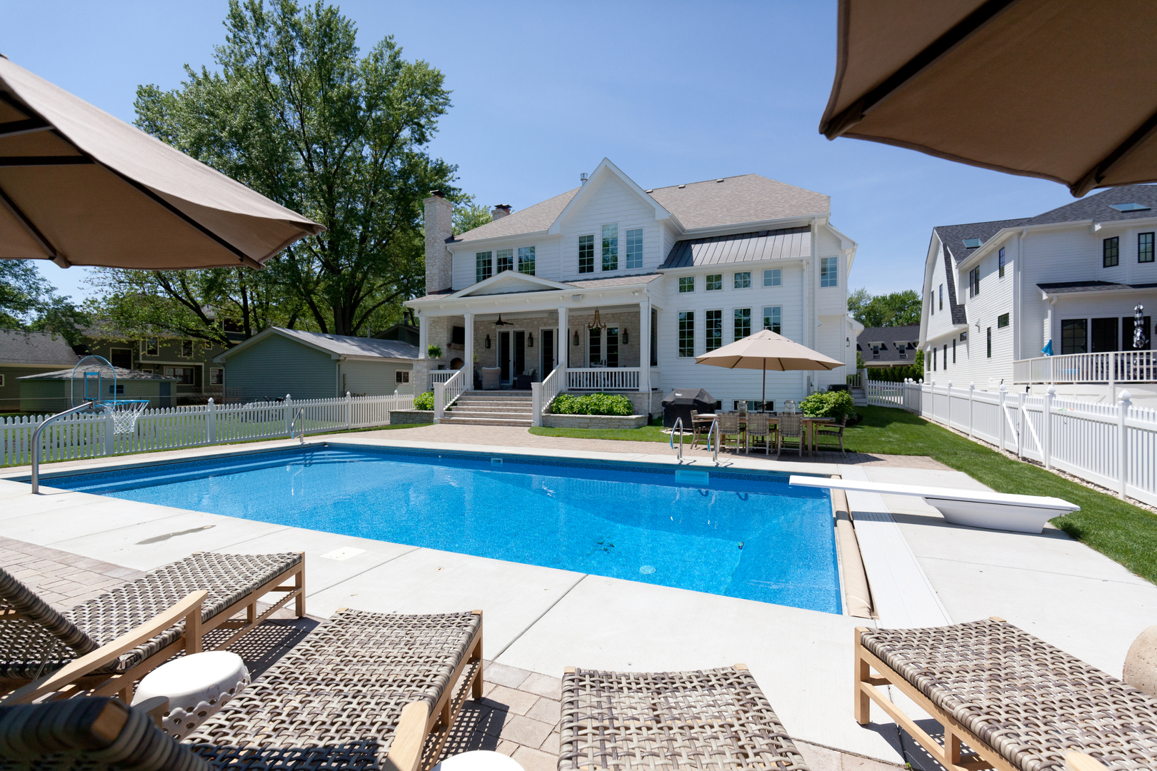 20 S Ewing Street, Naperville, IL 60540