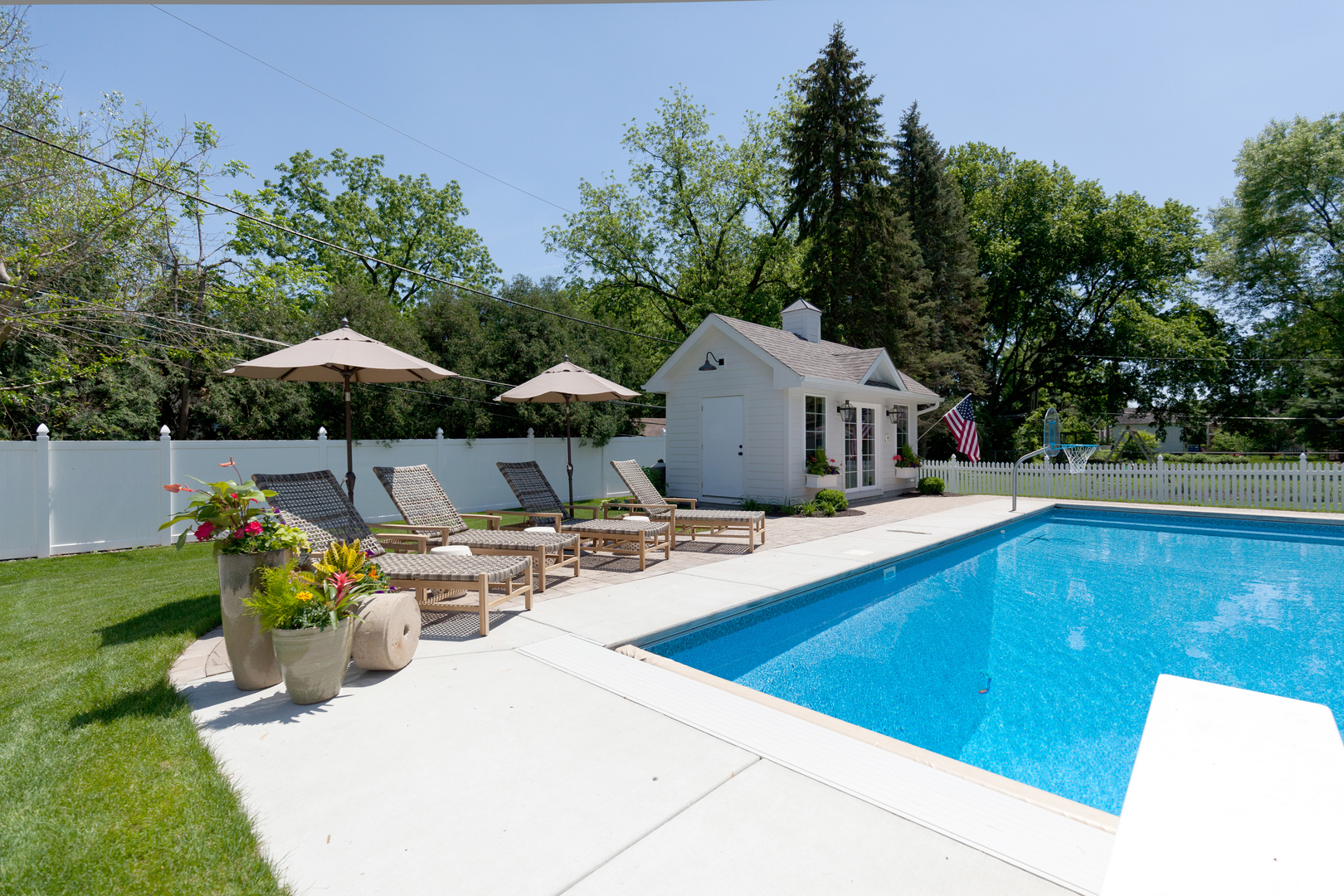 20 S Ewing Street, Naperville, IL 60540