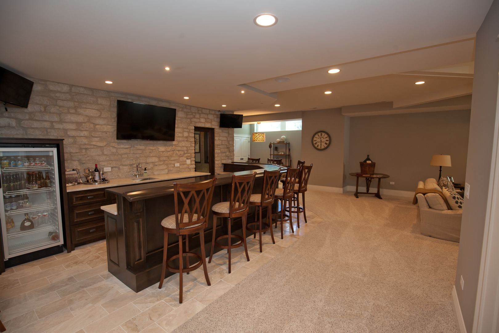 20 S Ewing Street, Naperville, IL 60540