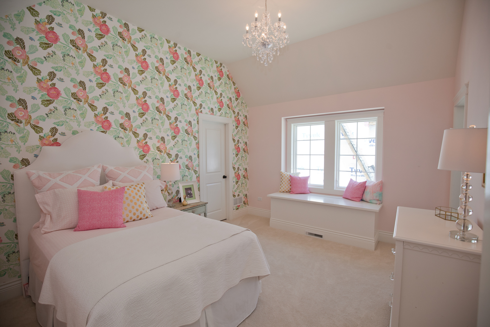 20 S Ewing Street, Naperville, IL 60540