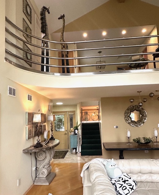9081 Del Prado Drive, Palos Hills, IL 60465