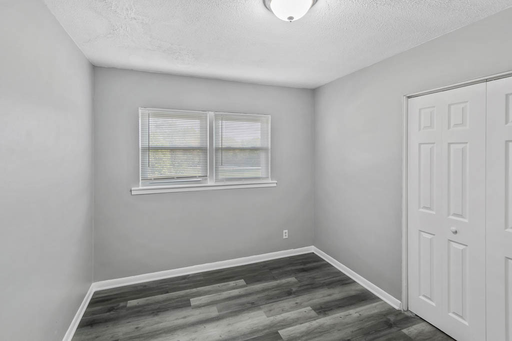 991 Tollview Avenue #9, Aurora, IL 60505