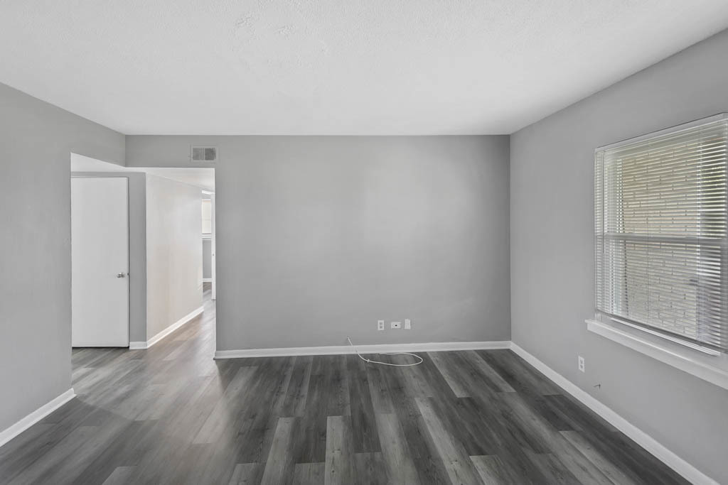 991 Tollview Avenue #9, Aurora, IL 60505