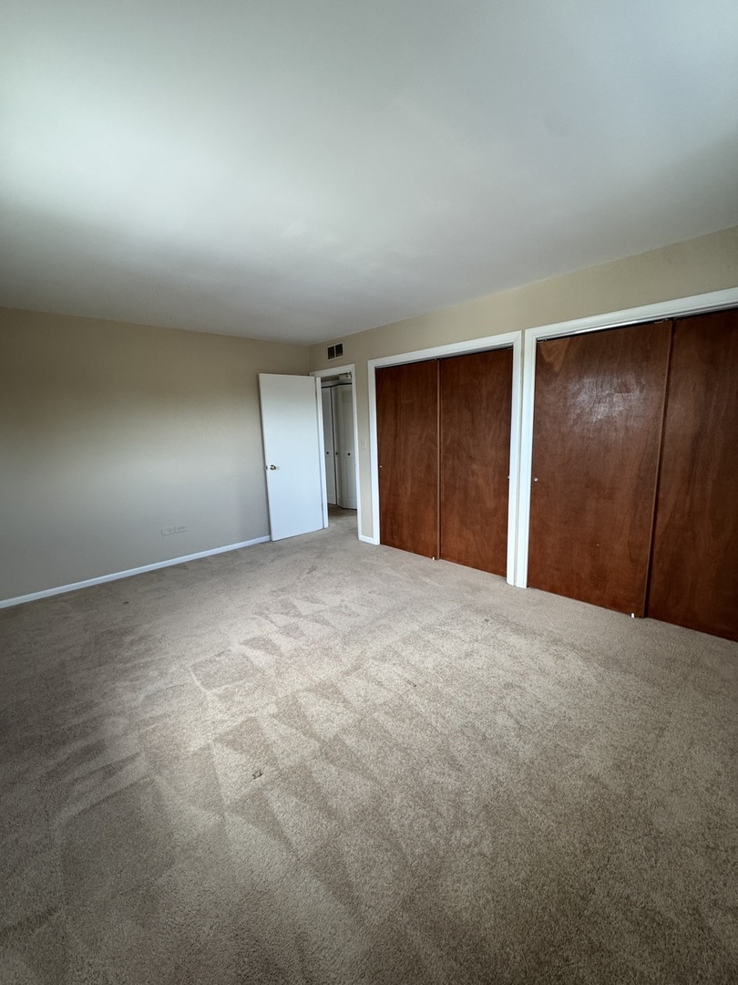 17 E Park Street #1, Mundelein, IL 60060