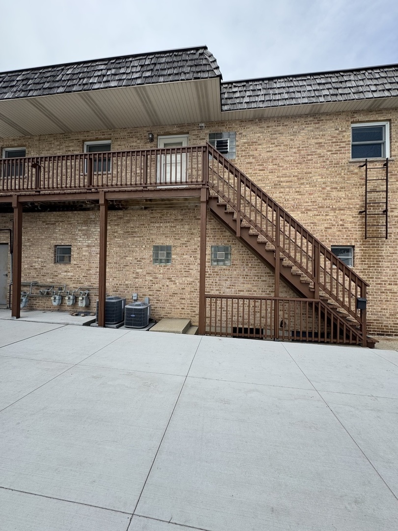 17 E Park Street #1, Mundelein, IL 60060