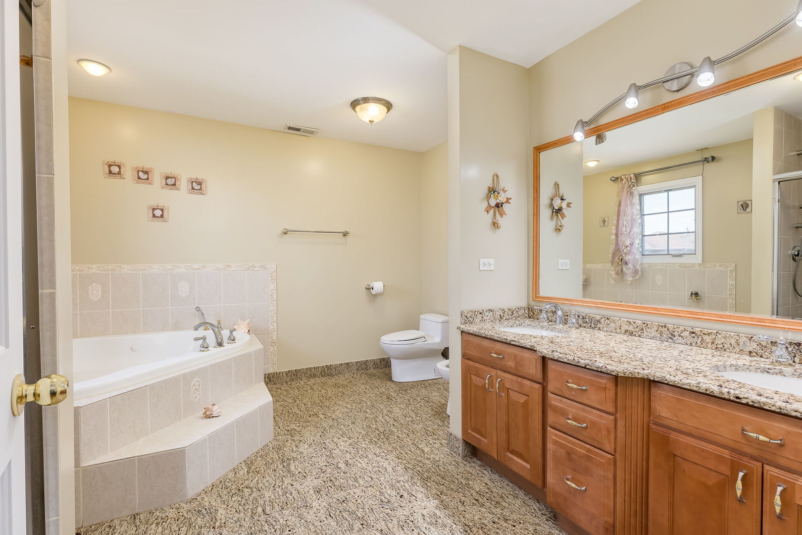 4544 N Oriole Avenue, Norridge, IL 60706