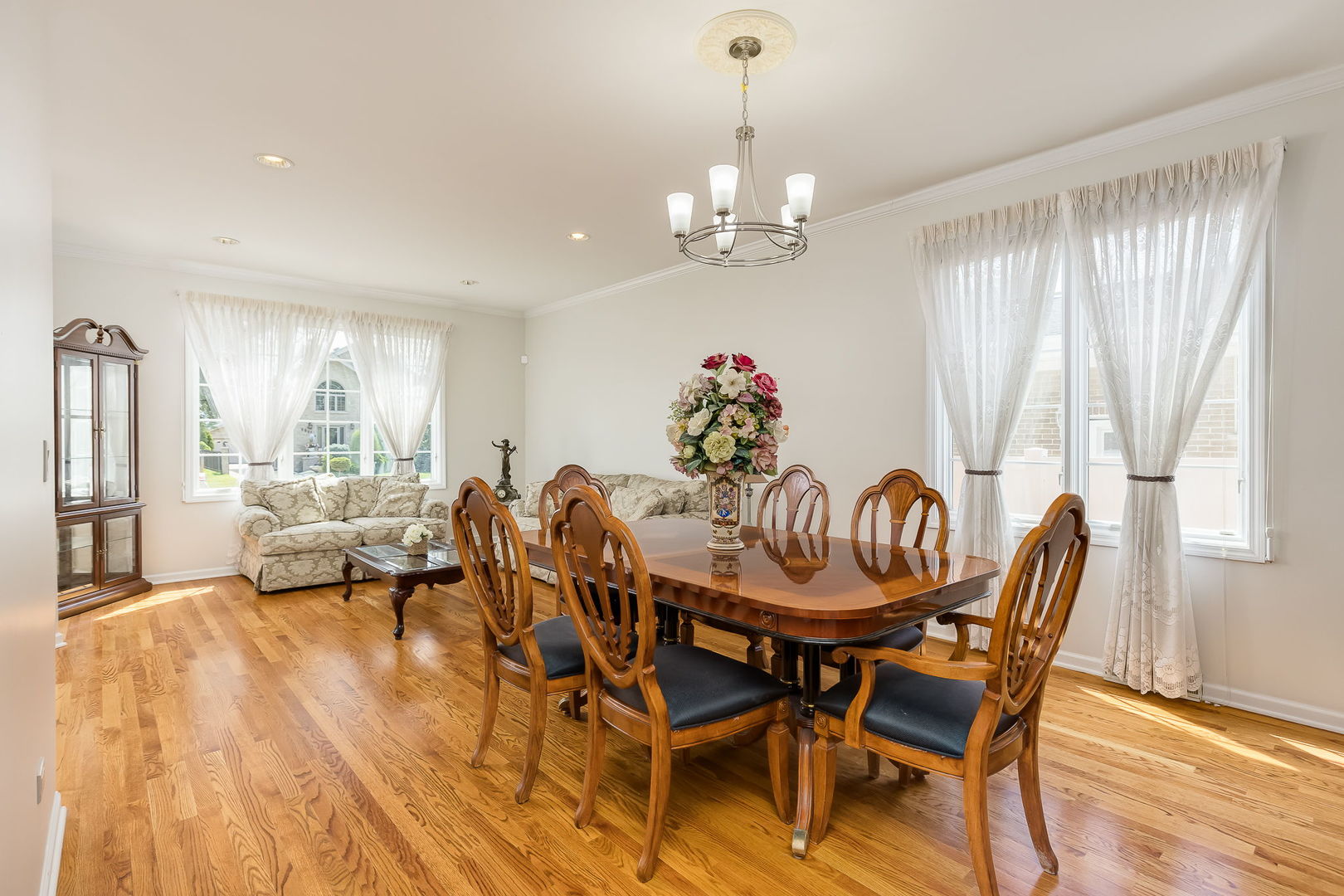 4544 N Oriole Avenue, Norridge, IL 60706
