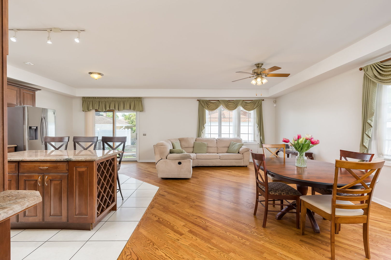 4544 N Oriole Avenue, Norridge, IL 60706