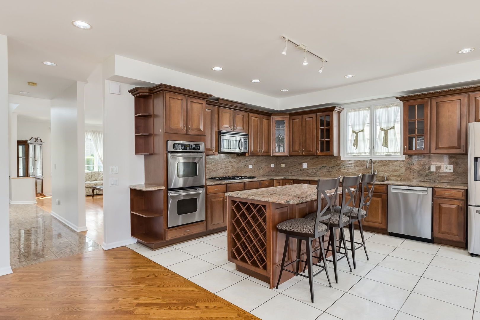 4544 N Oriole Avenue, Norridge, IL 60706
