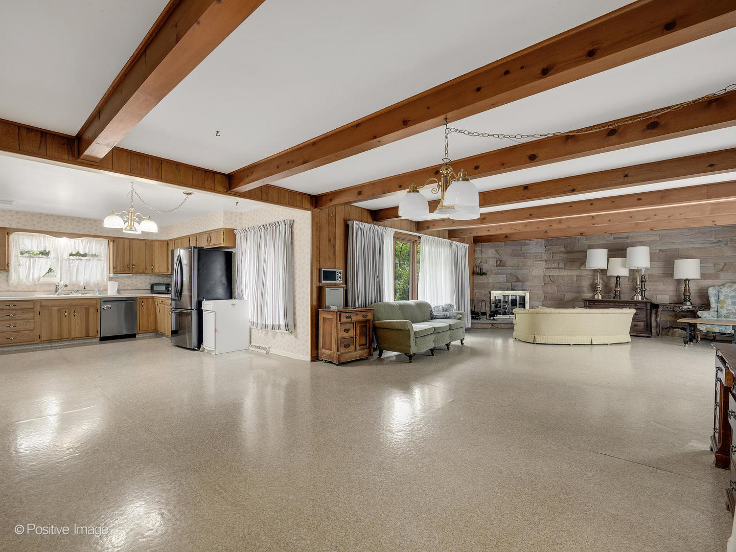 1106 E North Path, Wheaton, IL 60187