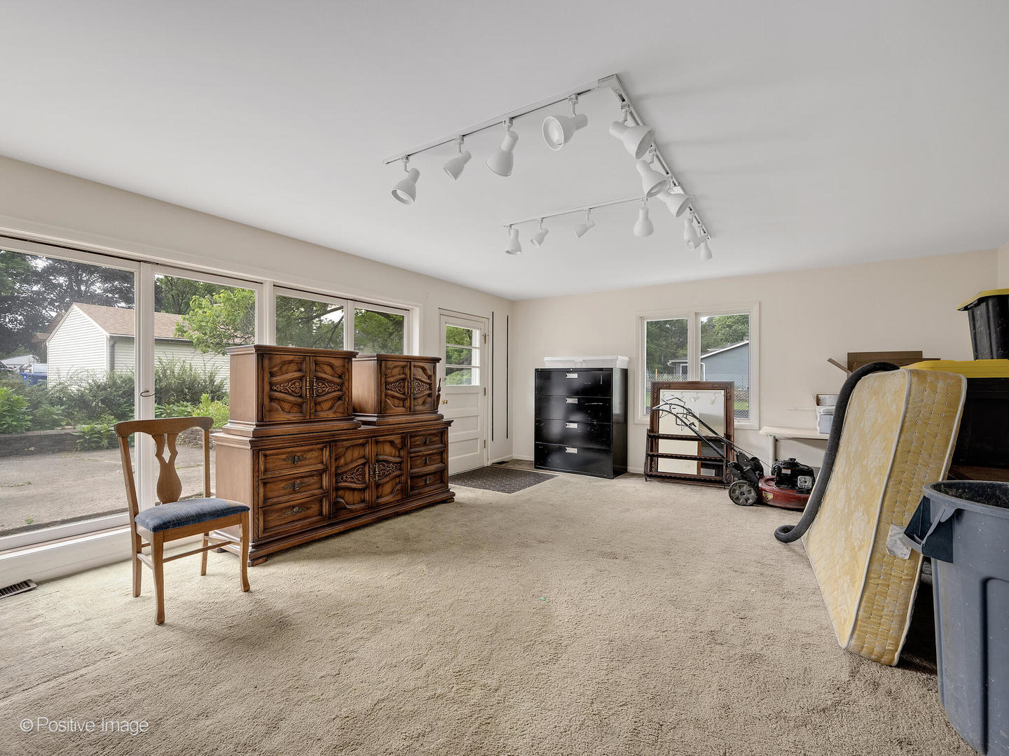1106 E North Path, Wheaton, IL 60187