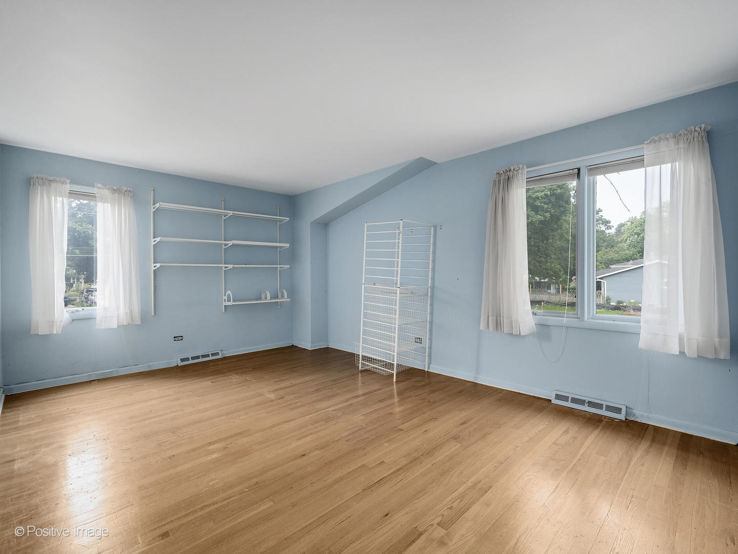 1106 E North Path, Wheaton, IL 60187