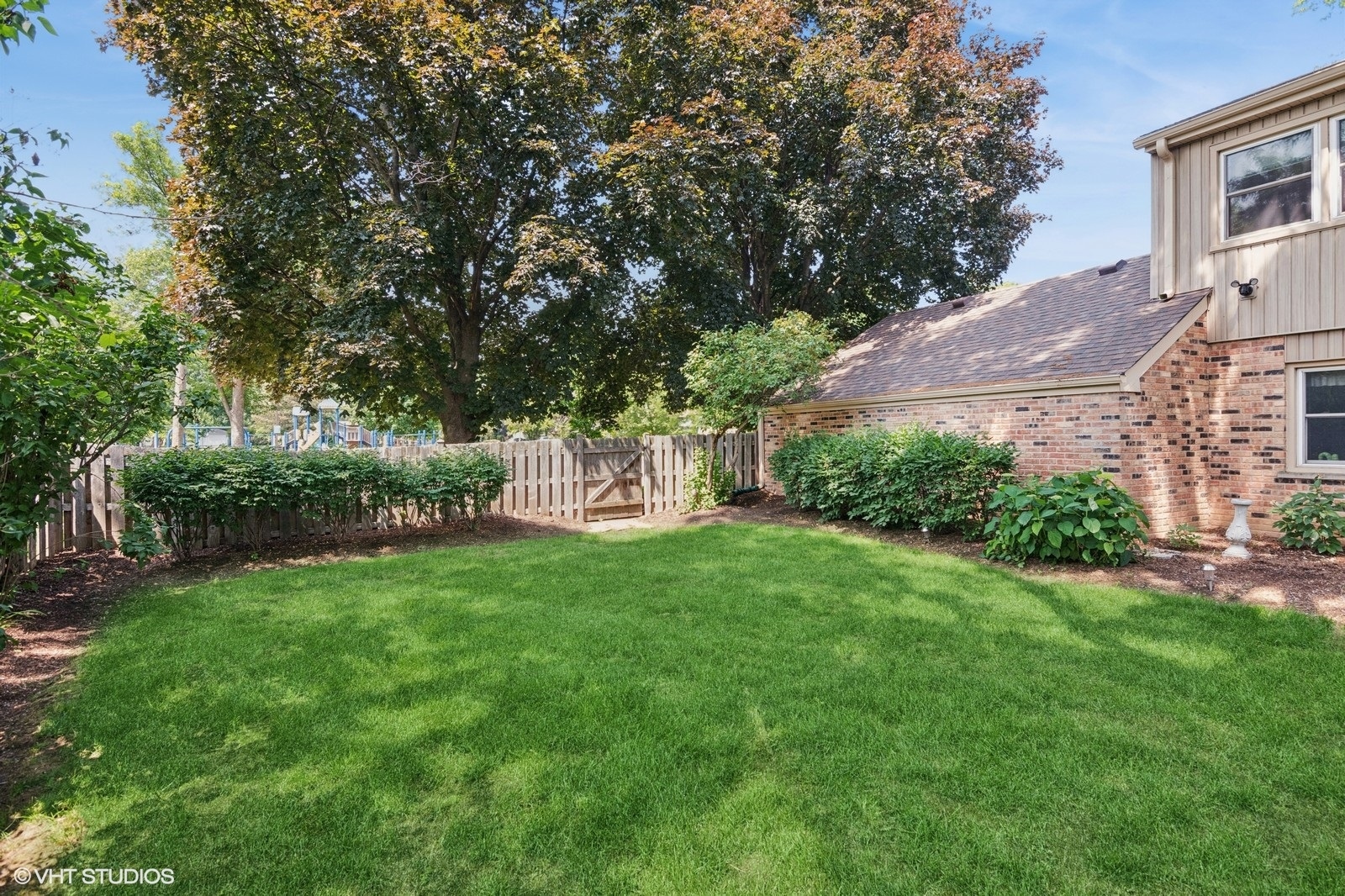 1615 E Miner Street, Arlington Heights, IL 60004