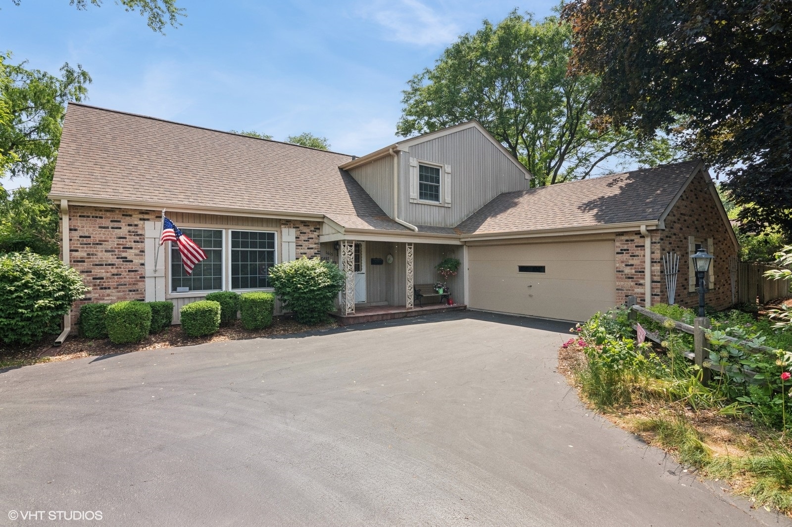 1615 E Miner Street, Arlington Heights, IL 60004