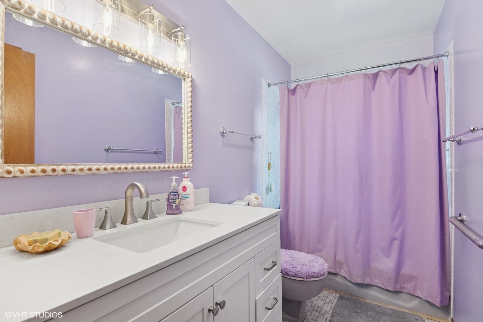 1615 E Miner Street, Arlington Heights, IL 60004