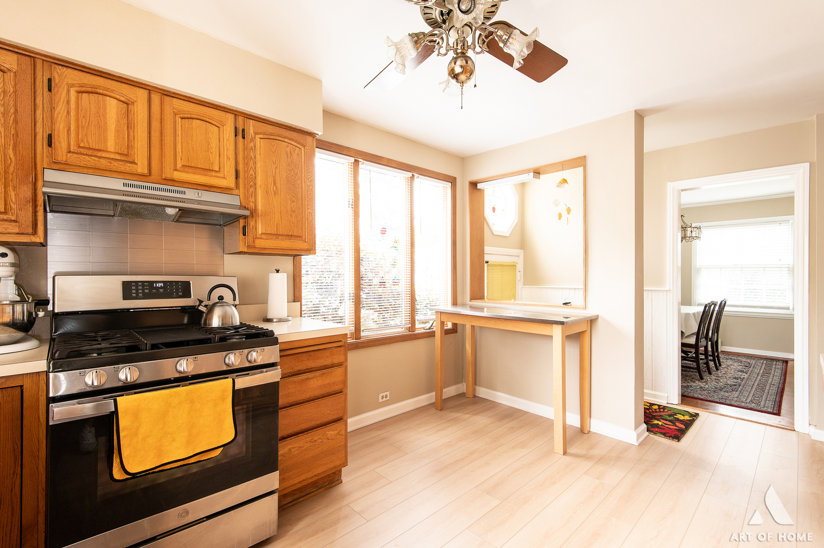 421 W Verret Street, Elmhurst, IL 60126