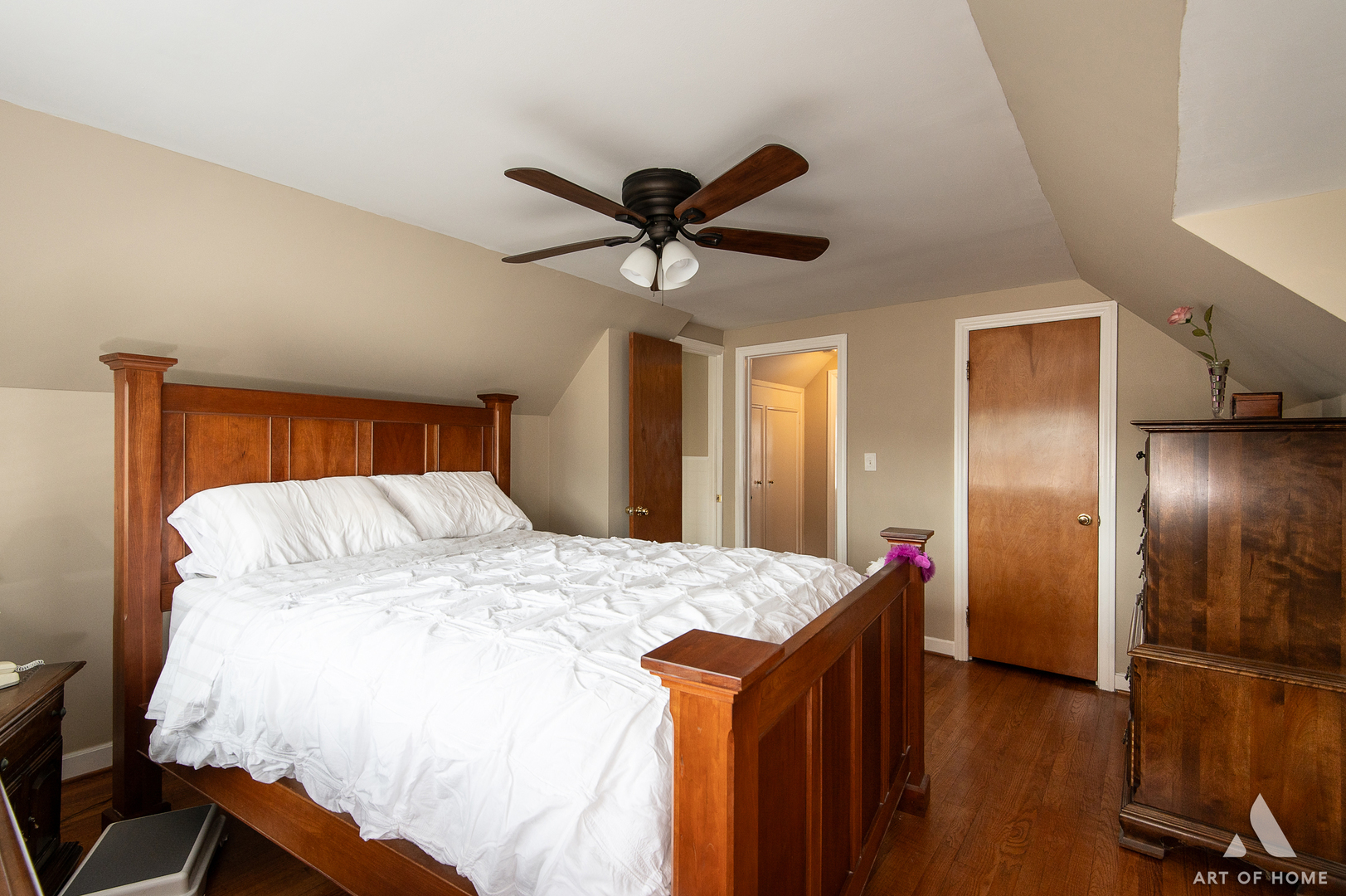 421 W Verret Street, Elmhurst, IL 60126