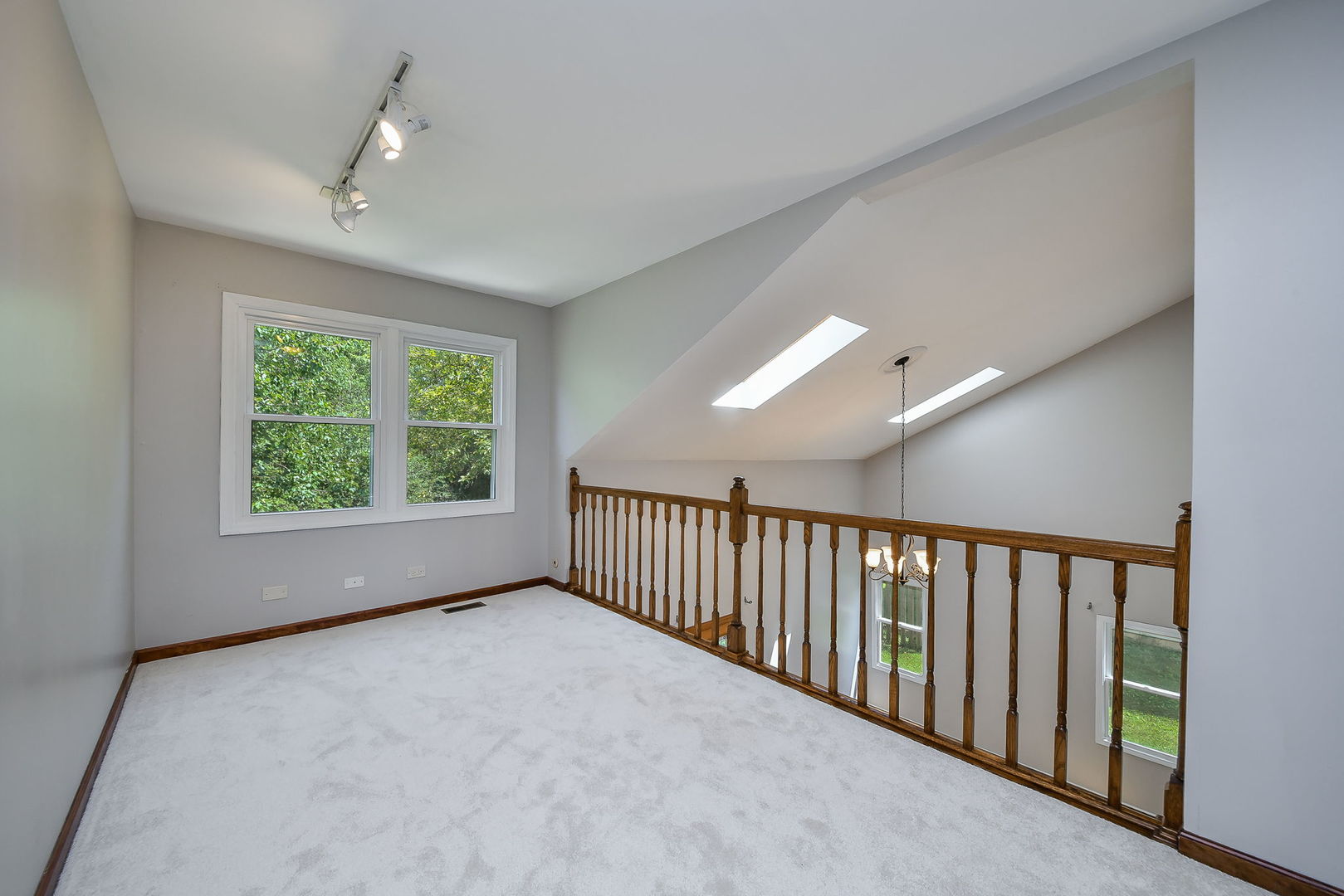 27W098 Walnut Drive, Winfield, IL 60190