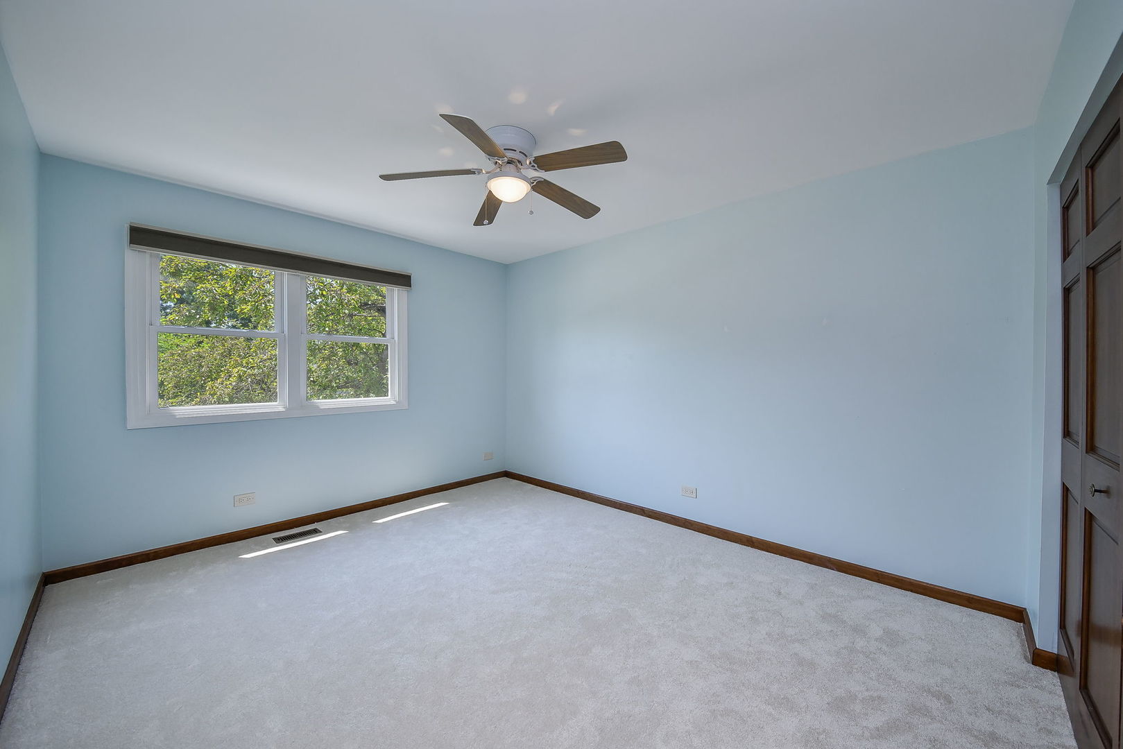 27W098 Walnut Drive, Winfield, IL 60190