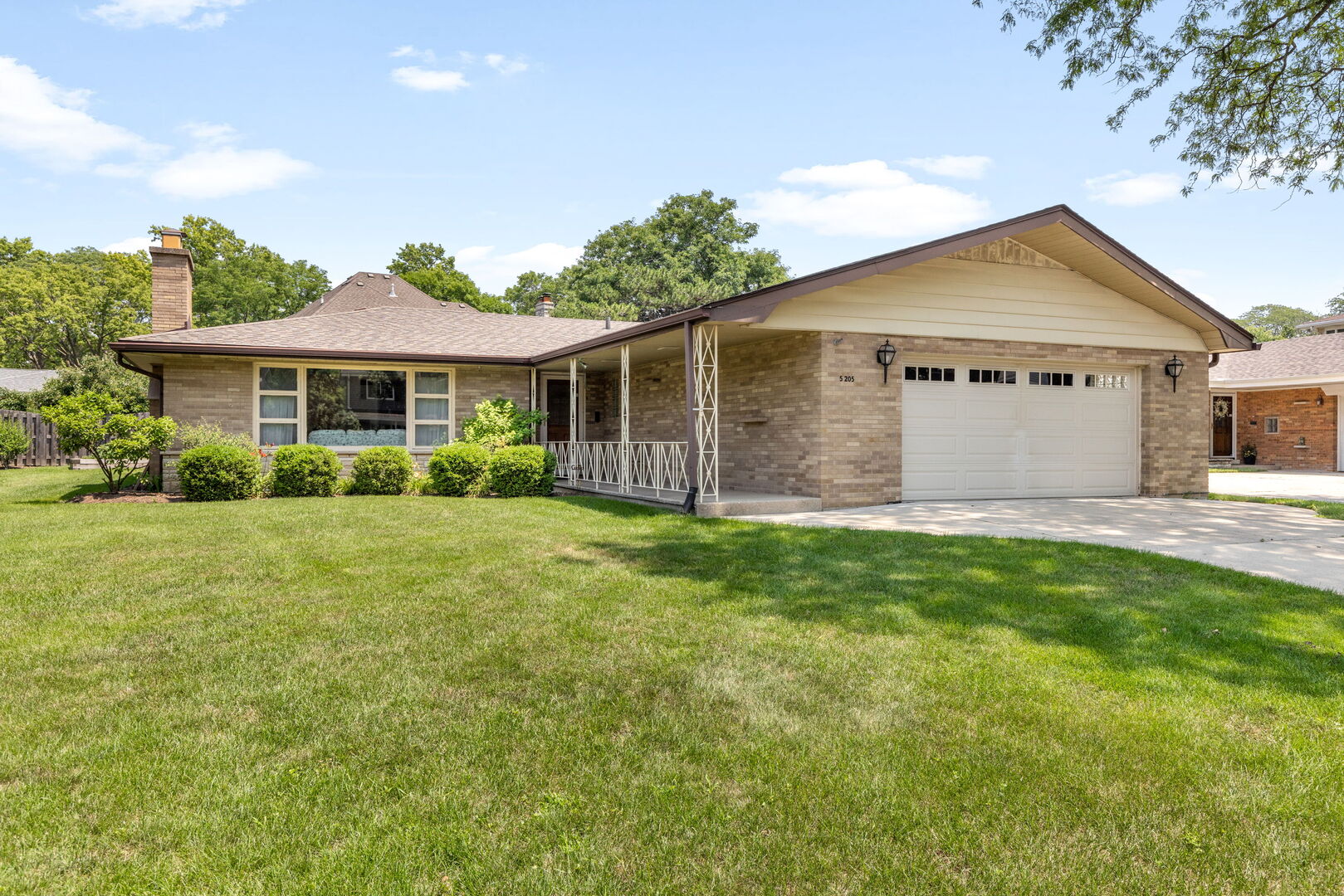 5205 Ellington Avenue, Western Springs, IL 60558