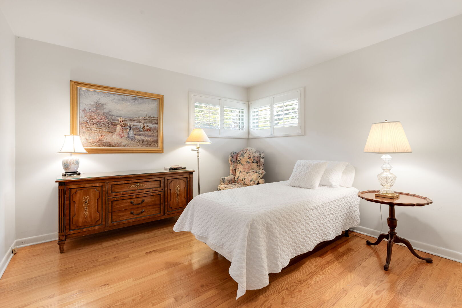 5205 Ellington Avenue, Western Springs, IL 60558