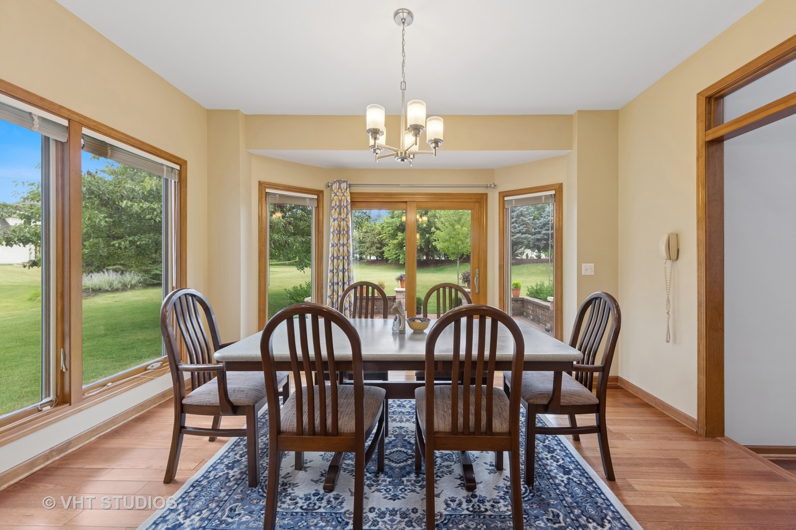 2249 kenyon Court, Aurora, IL 60502