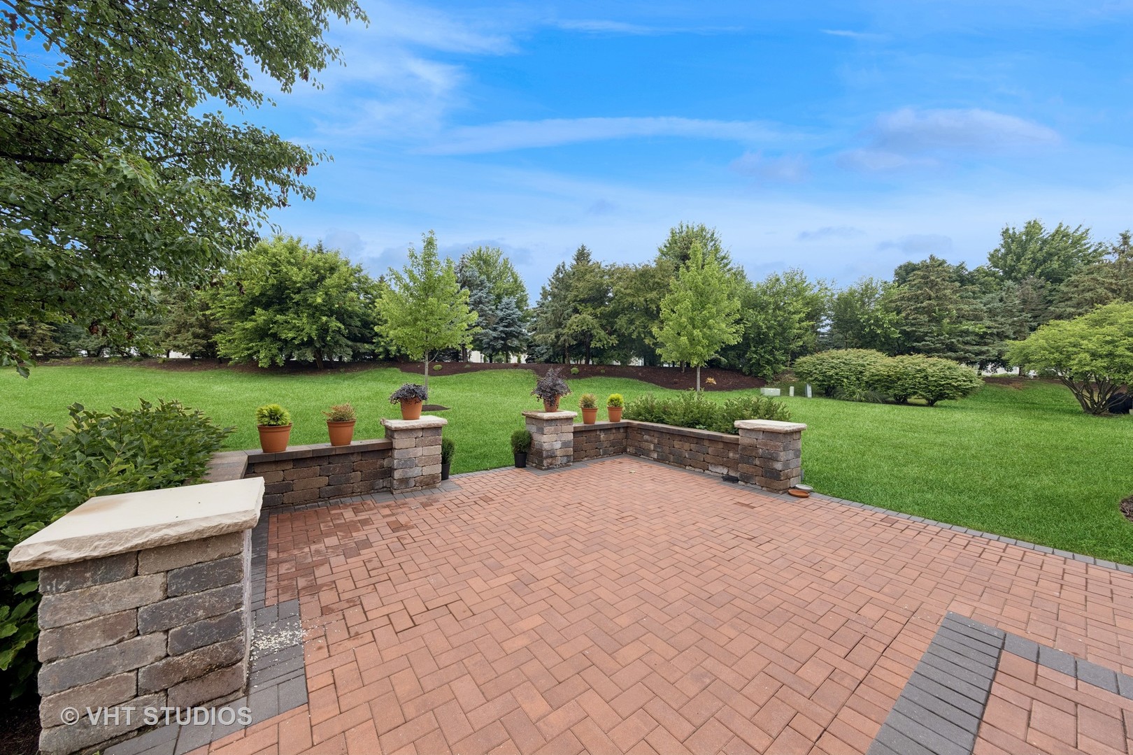 2249 kenyon Court, Aurora, IL 60502