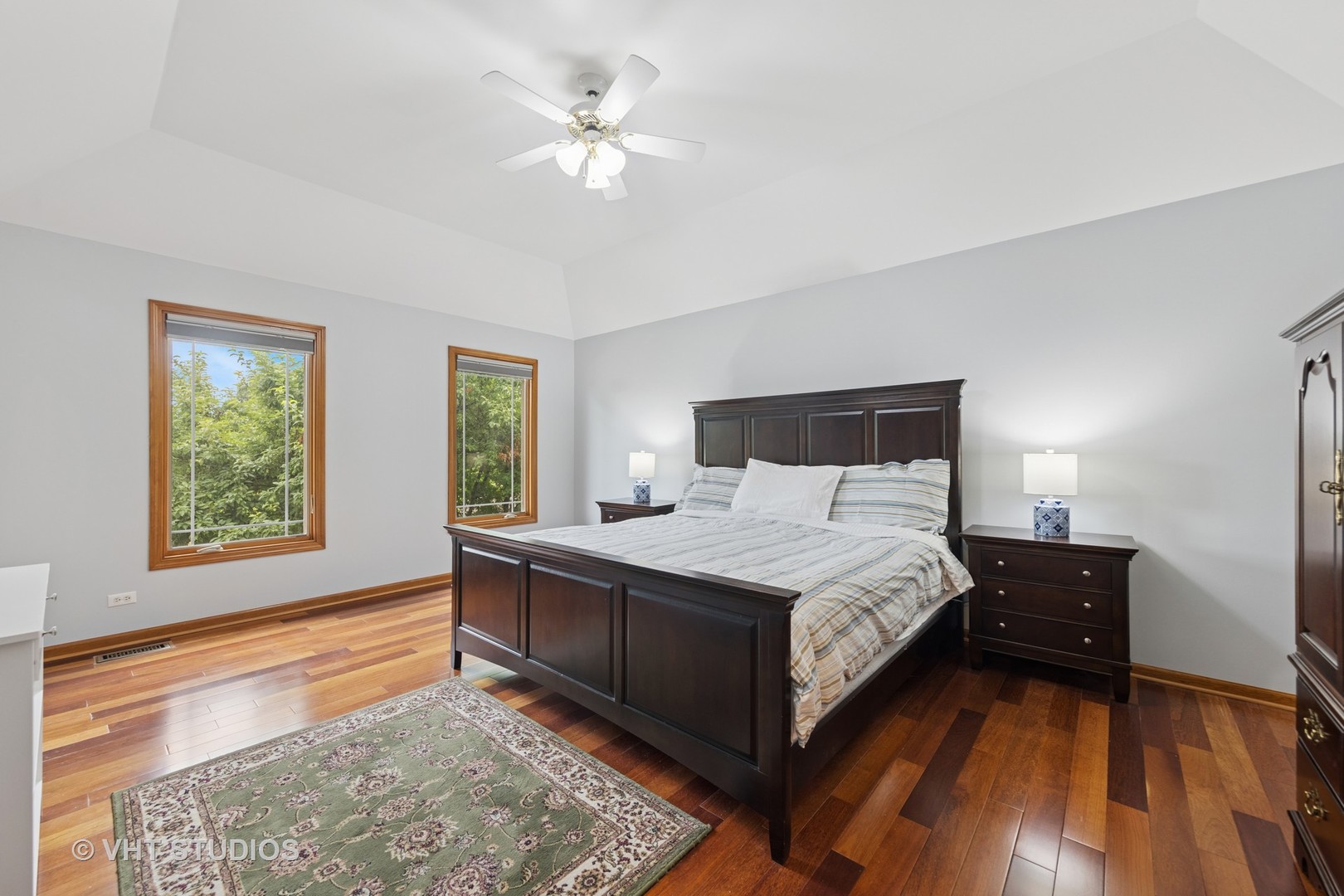 2249 kenyon Court, Aurora, IL 60502