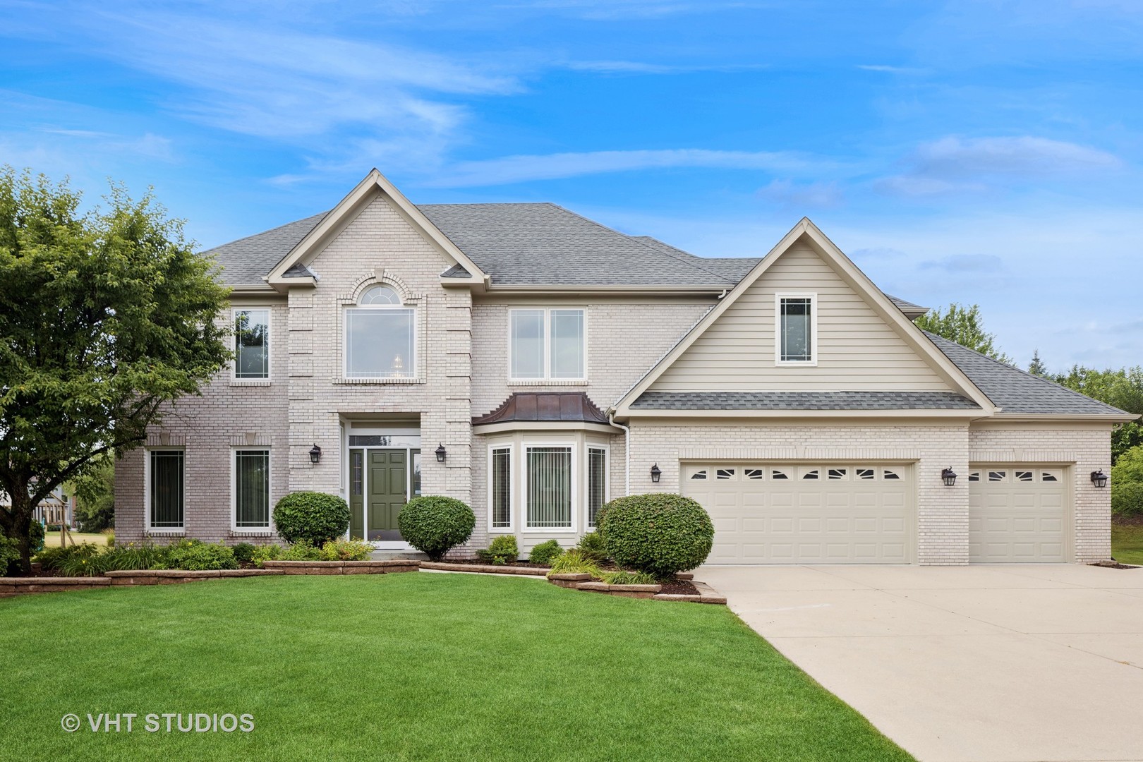 2249 kenyon Court, Aurora, IL 60502