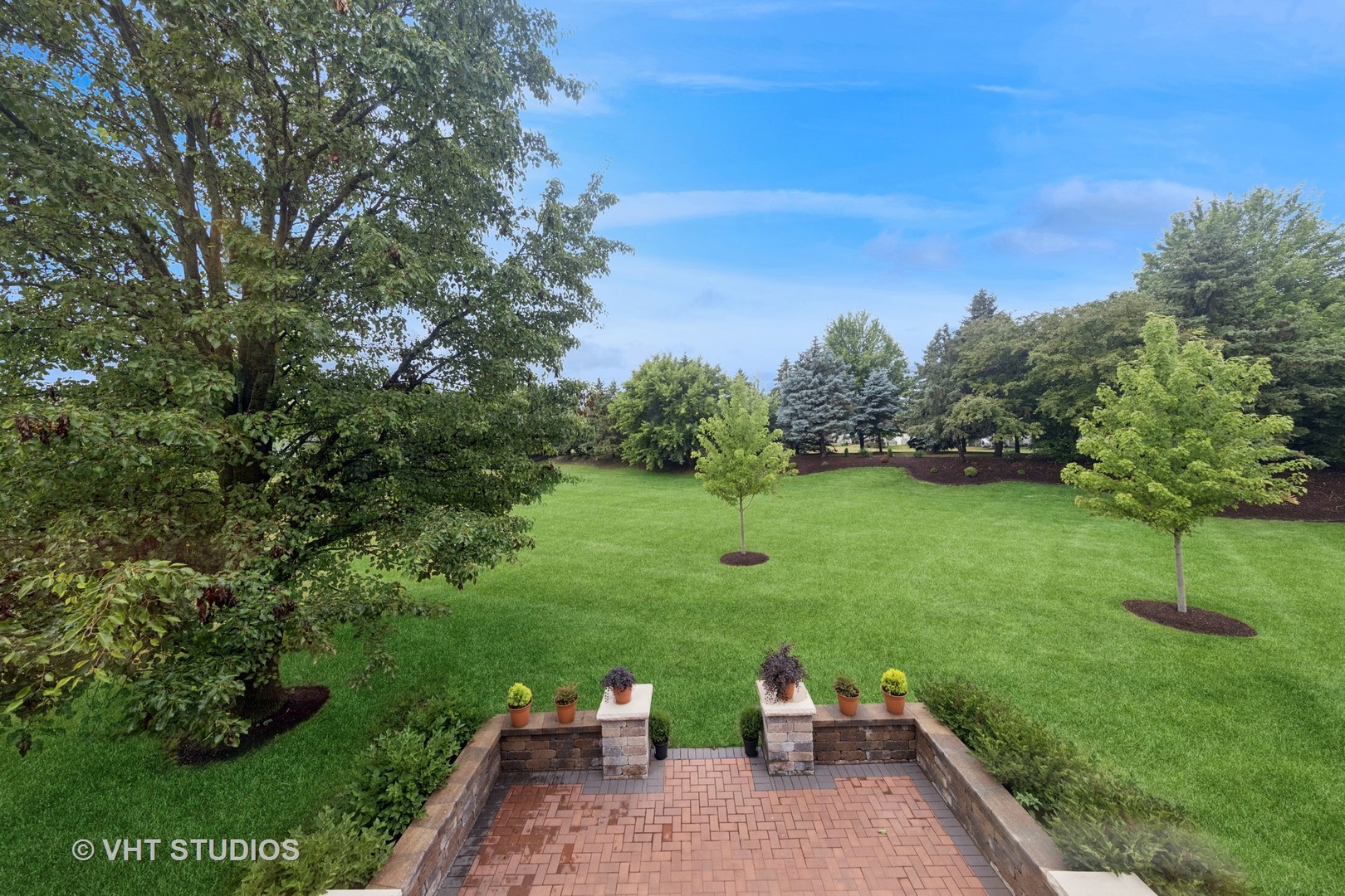 2249 kenyon Court, Aurora, IL 60502