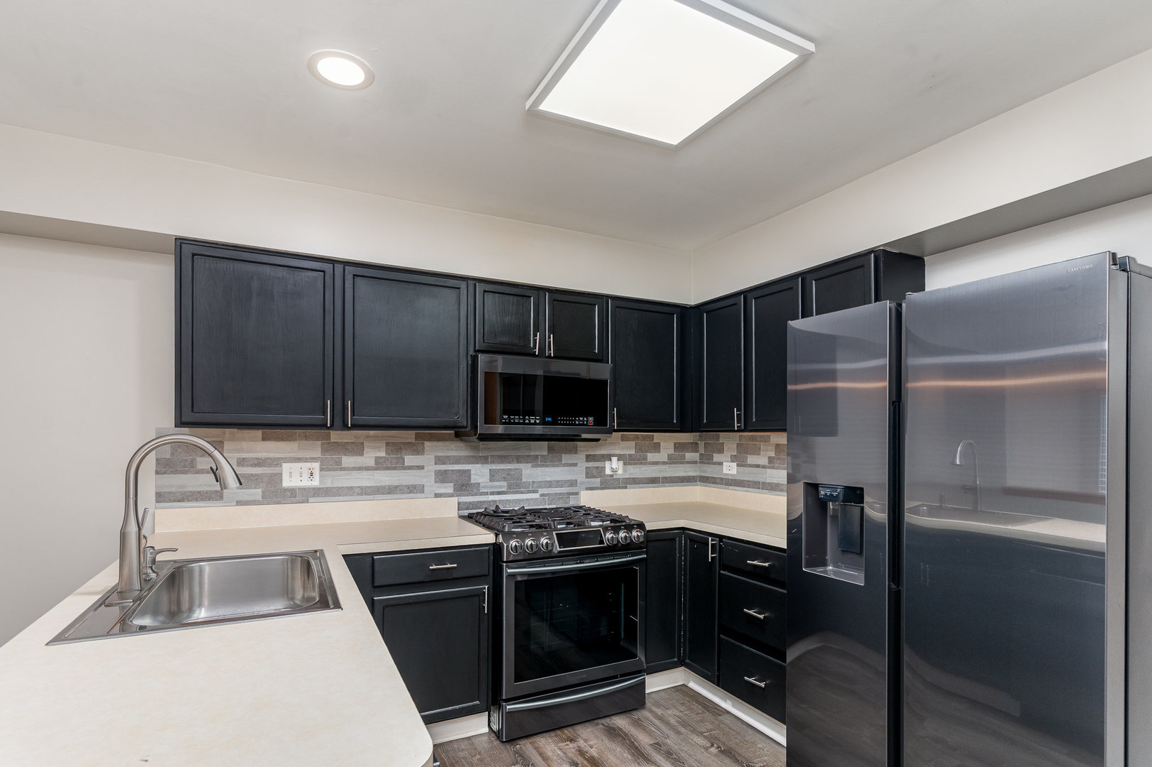 3133 Reflection Drive, Naperville, IL 60564