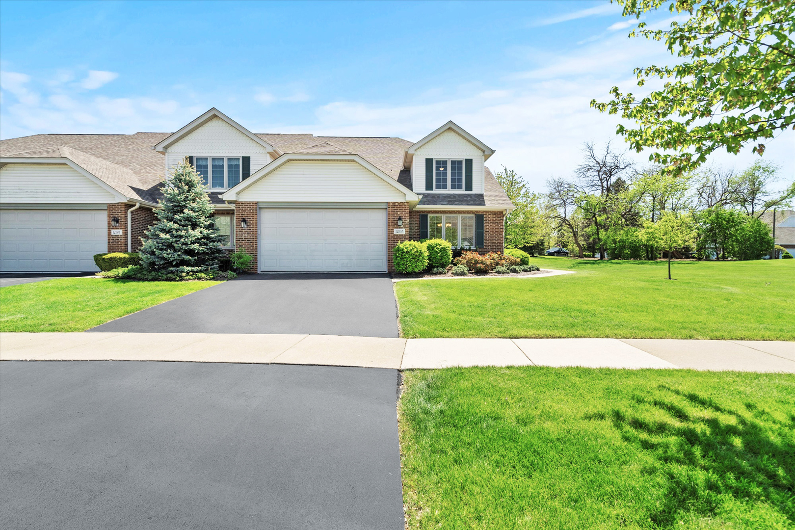 12195 Oxford Court, Lemont, IL 60439