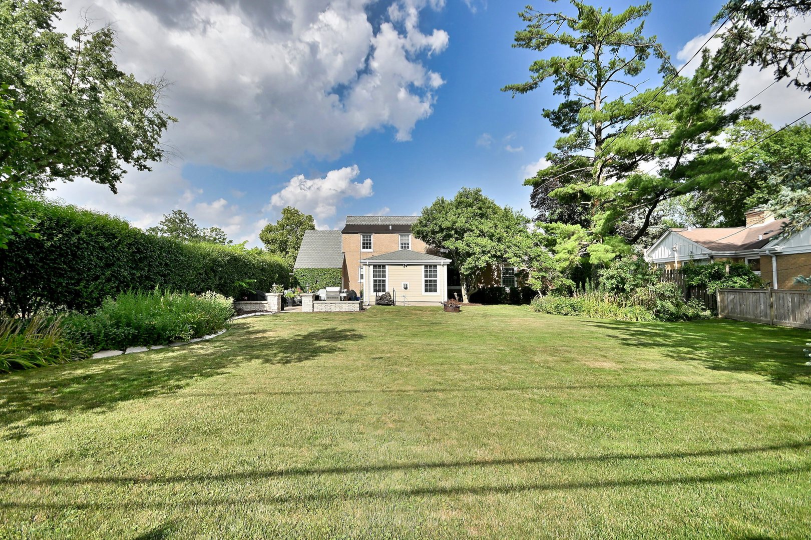 466 S Stratford Avenue, Elmhurst, IL 60126