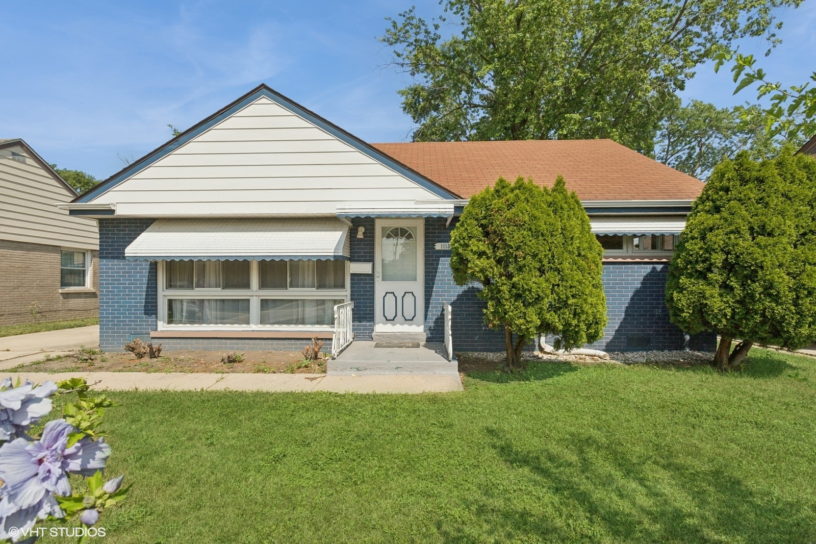 1113 Bristol Avenue, Westchester, IL 60154