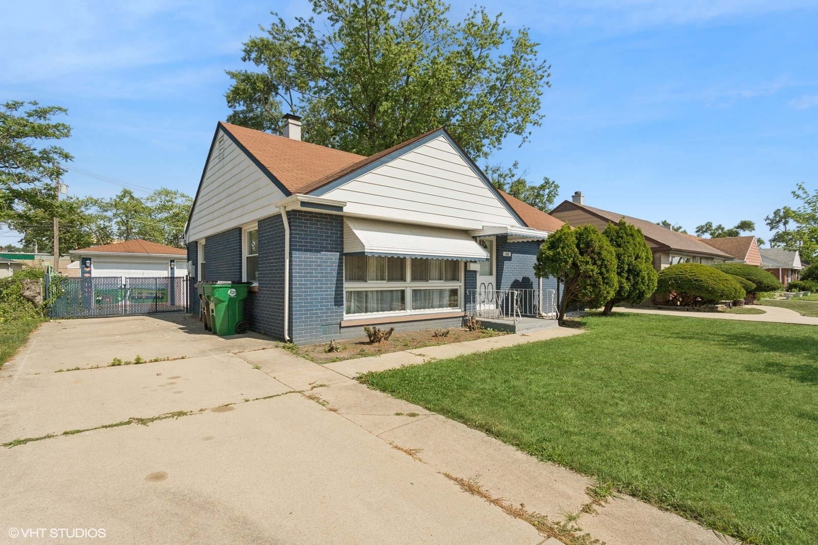 1113 Bristol Avenue, Westchester, IL 60154