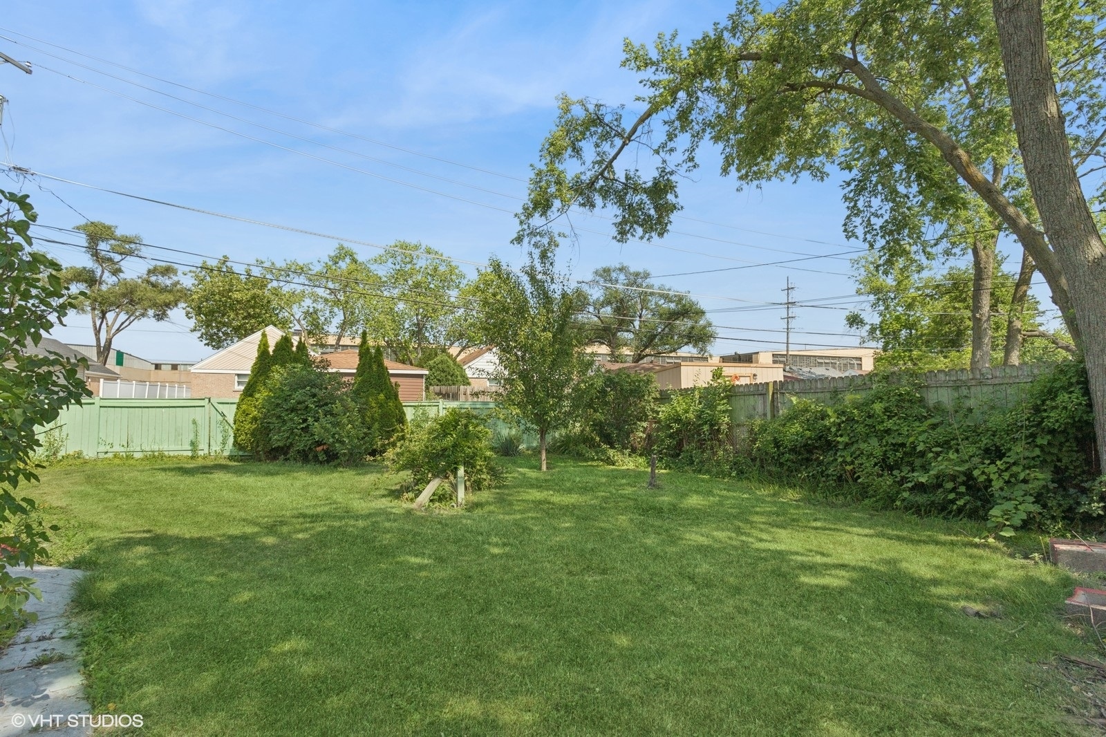 1113 Bristol Avenue, Westchester, IL 60154