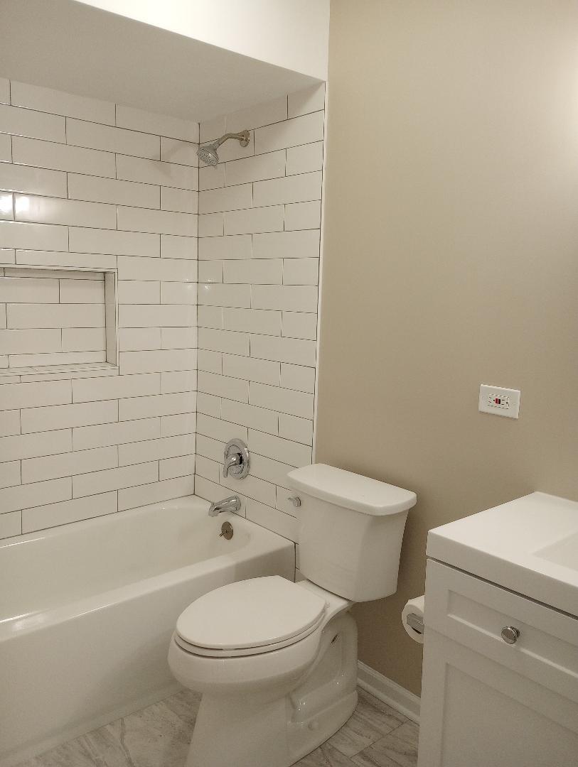 110 Queens Cove, Barrington, IL 60010