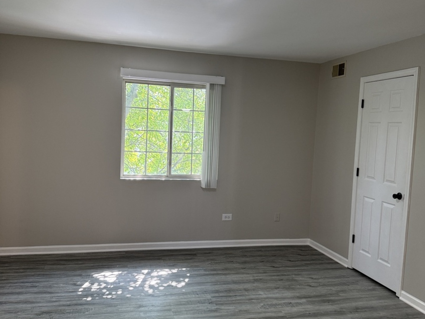 1411 BERTA Drive #2N, Crest Hill, IL 60403