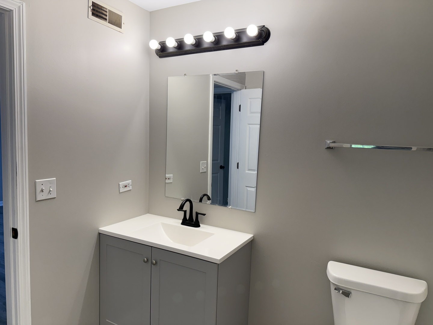 1411 BERTA Drive #2N, Crest Hill, IL 60403