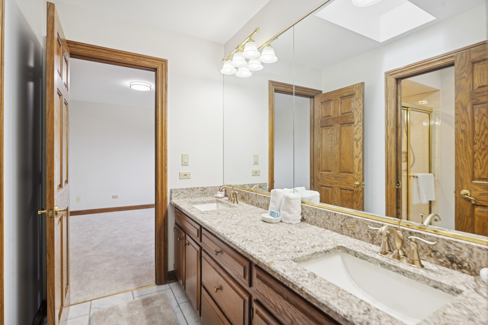 8120 Woodside Lane, Burr Ridge, IL 60527