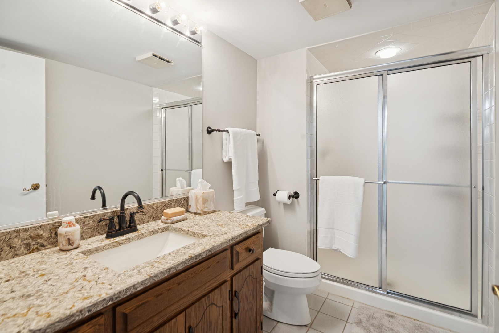 8120 Woodside Lane, Burr Ridge, IL 60527