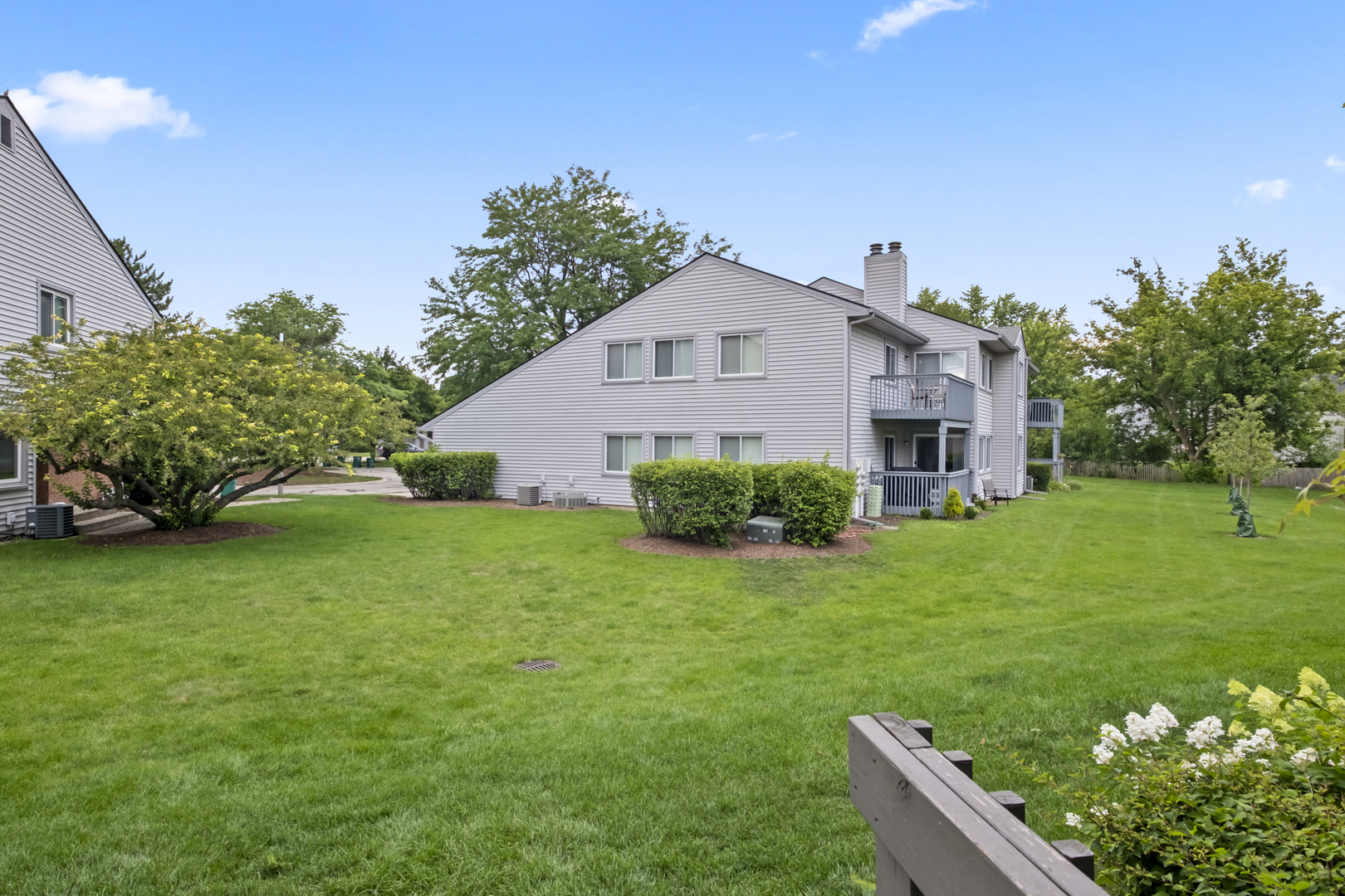 112 Autumn Court #112, Buffalo Grove, IL 60089