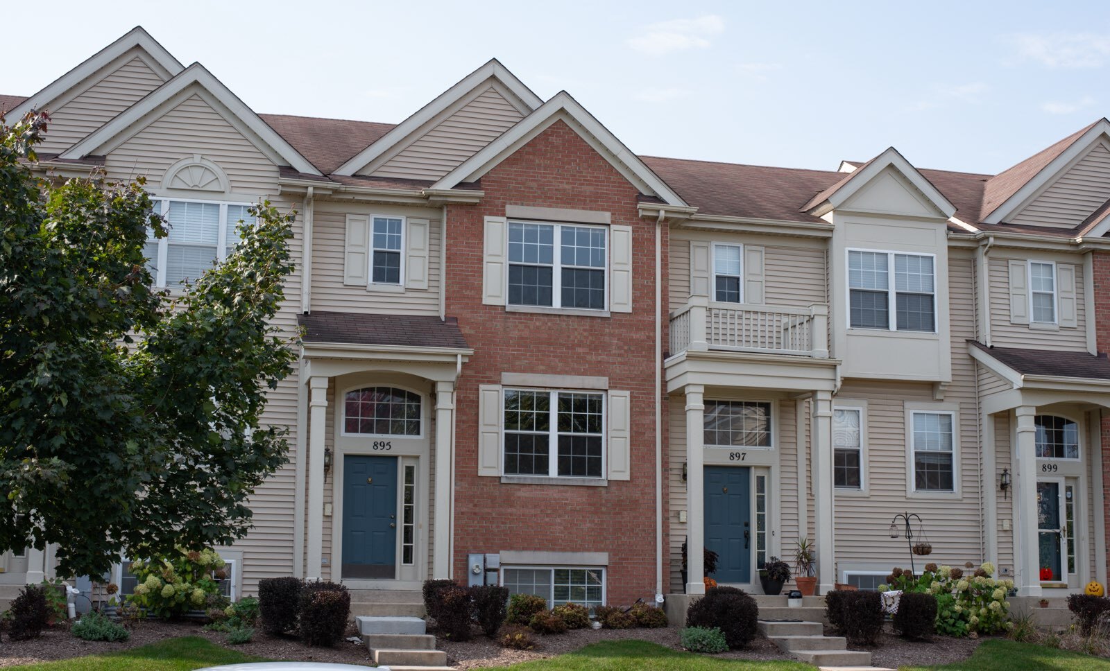 895 Clover Lane #895, Pingree Grove, IL 60140