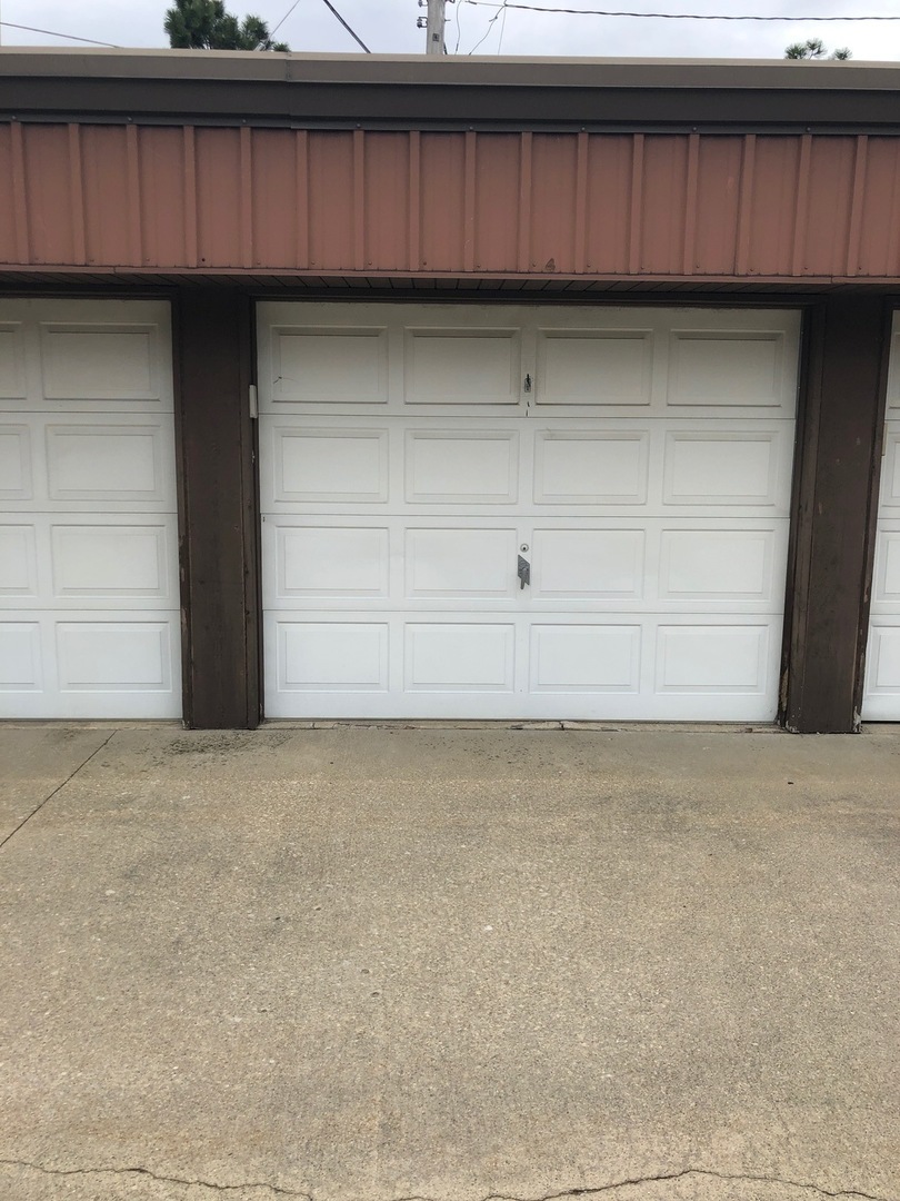 868 N Prairie Avenue #1D, Joliet, IL 60435
