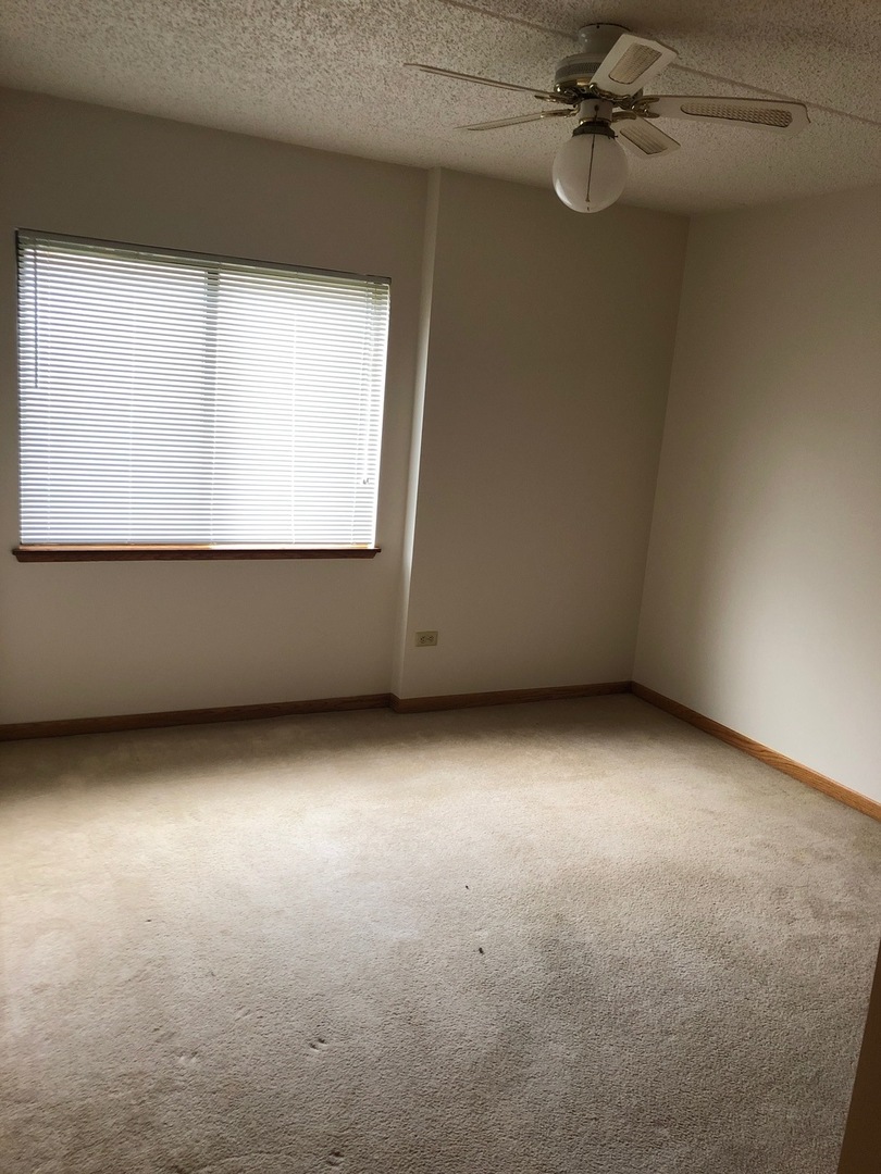 868 N Prairie Avenue #1D, Joliet, IL 60435