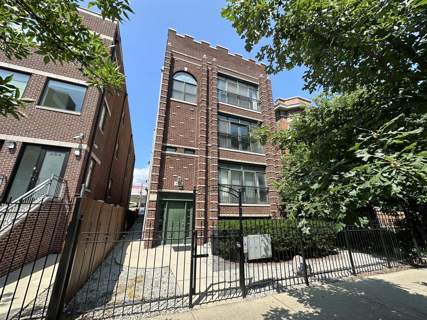 4726 N WINTHROP Avenue #G, Chicago, IL 60640