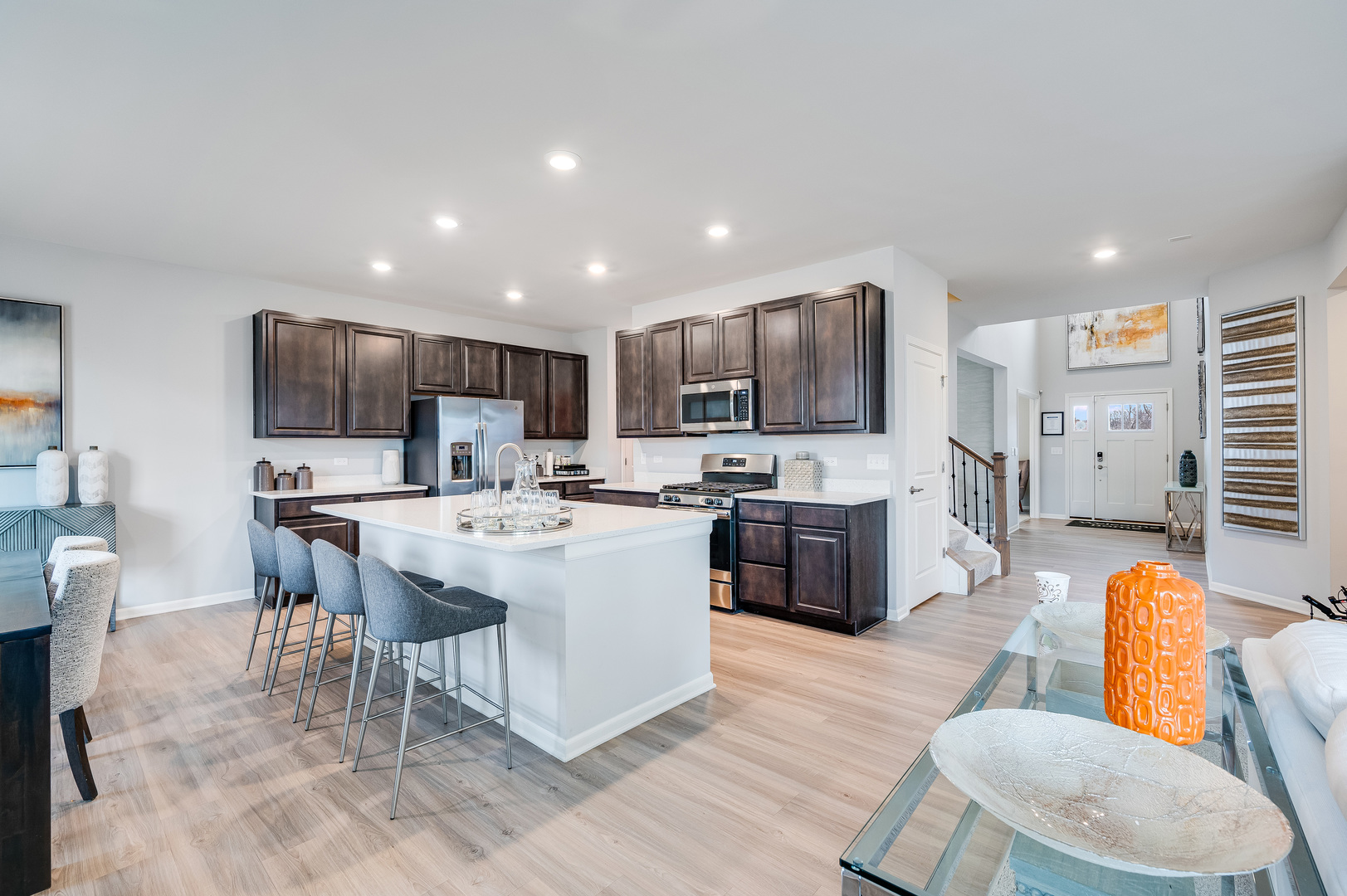 2895 Killarny Drive, Elgin, IL 60124