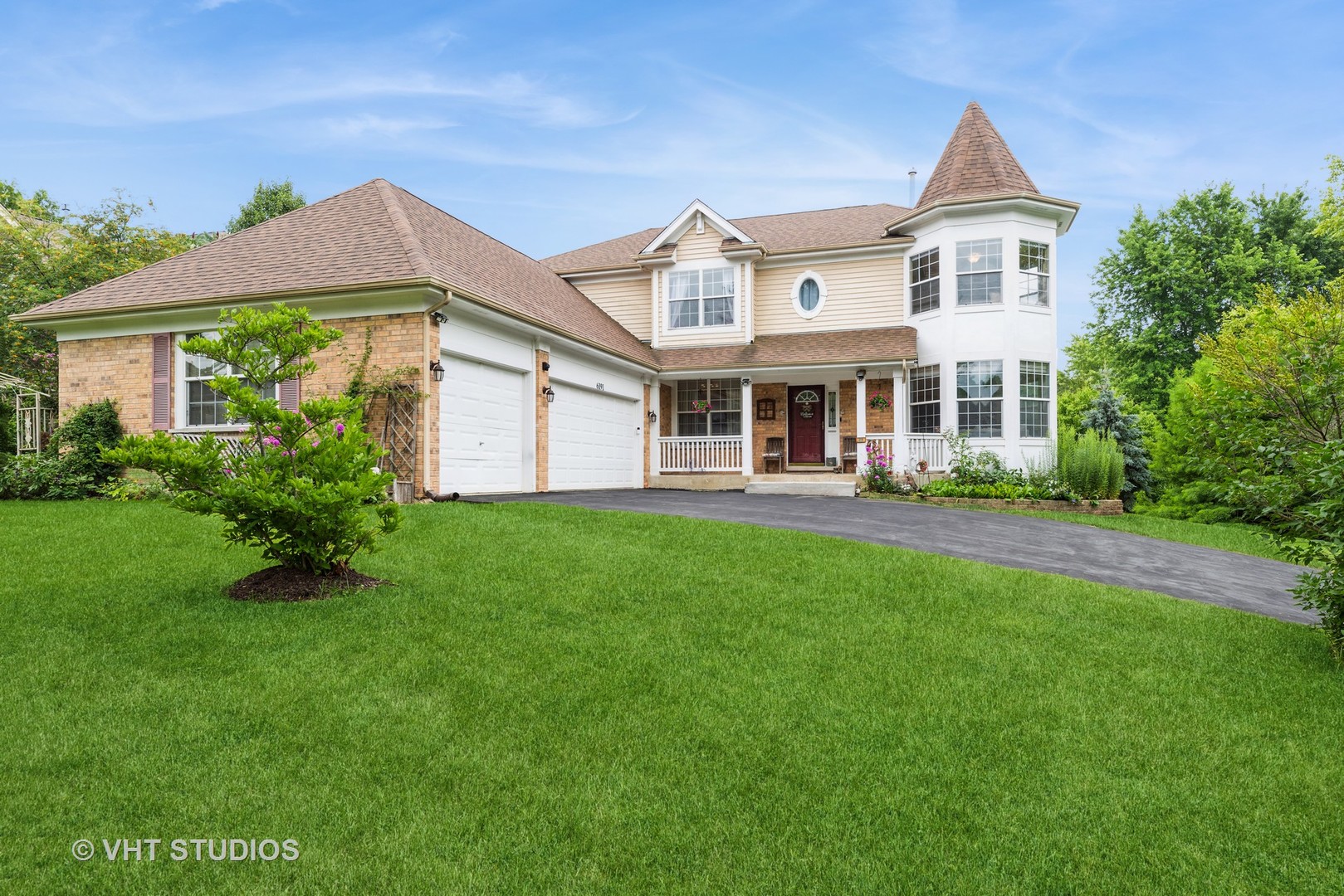 6191 Oakmont Lane, Gurnee, IL 60031