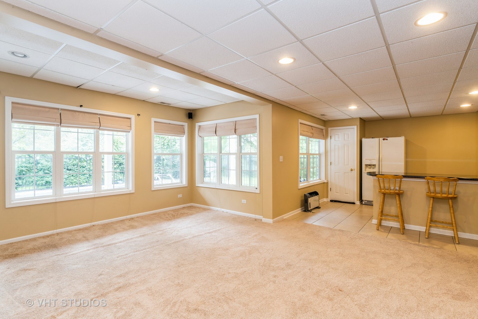 6191 Oakmont Lane, Gurnee, IL 60031