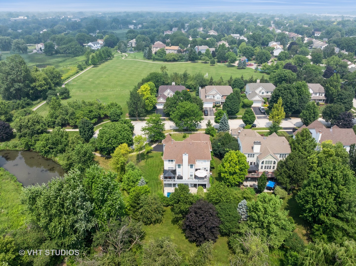 6191 Oakmont Lane, Gurnee, IL 60031